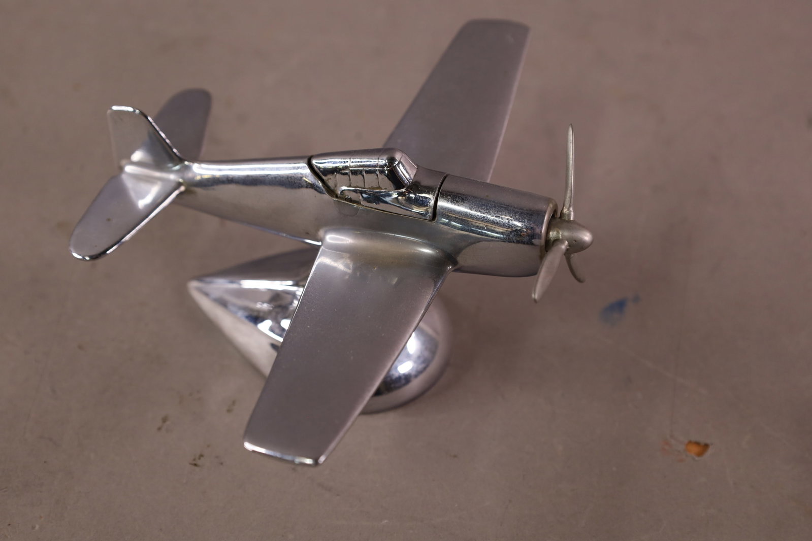 AIRPLANE MODEL LIGHTER - 2