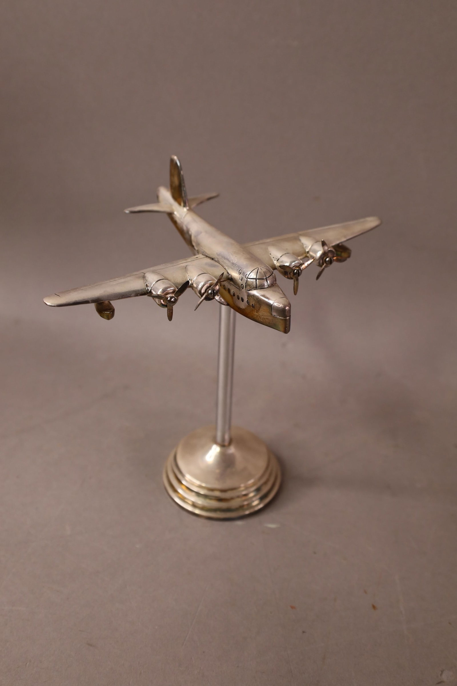 6 AIRPLANE MODELS - 2
