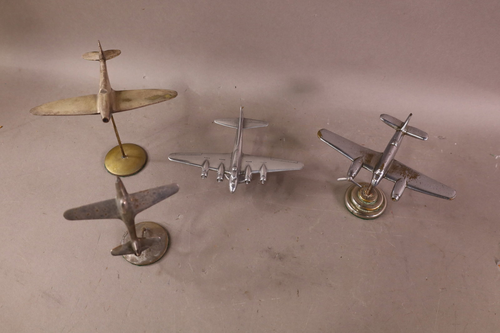 6 AIRPLANE MODELS - 4
