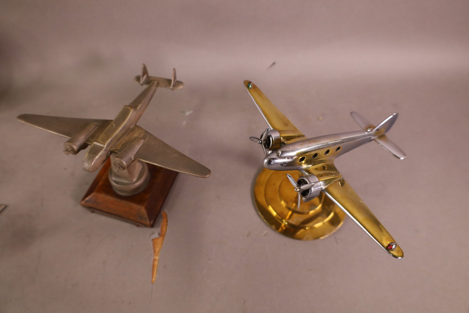 5 AIRPLANE MODELS - 2