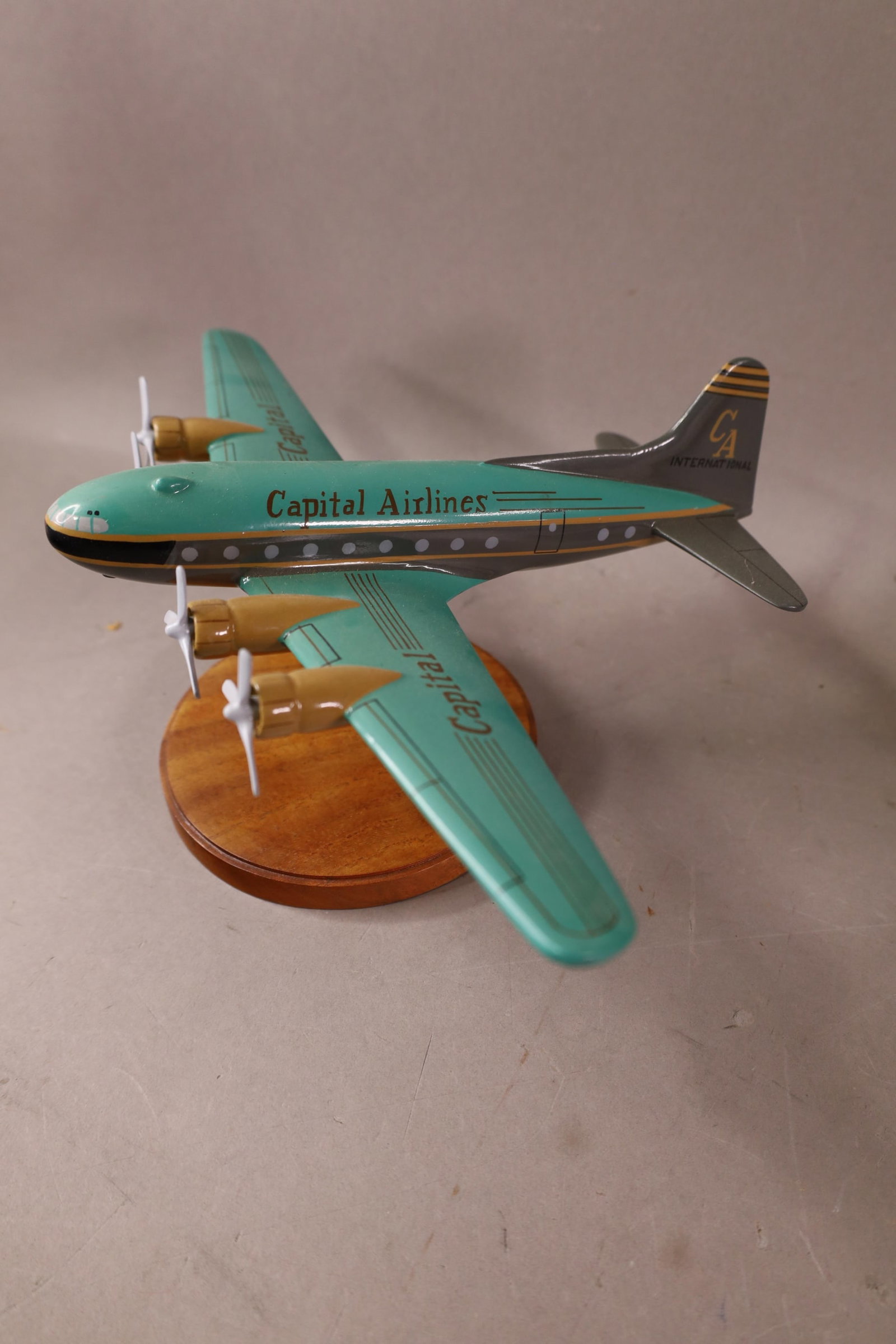 3 AIRLINE MODELS - 2