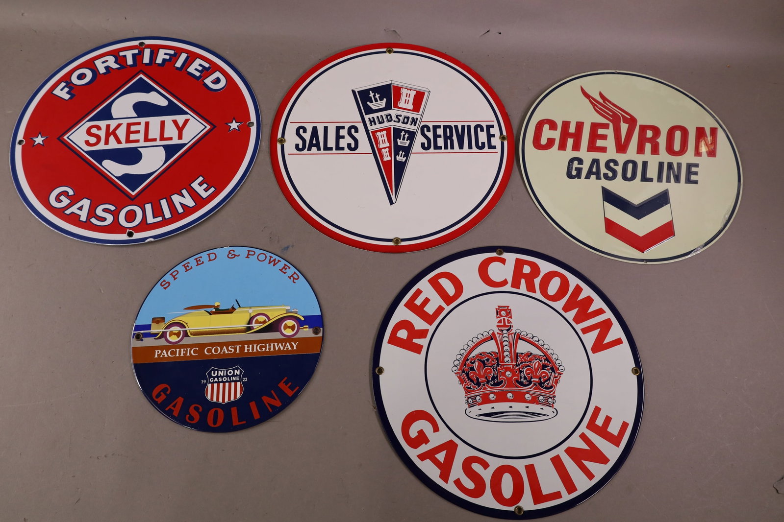5 REPRODUCTION PUMP PLATES: RED CROWN, CHEVRON, REPRODUCTION.