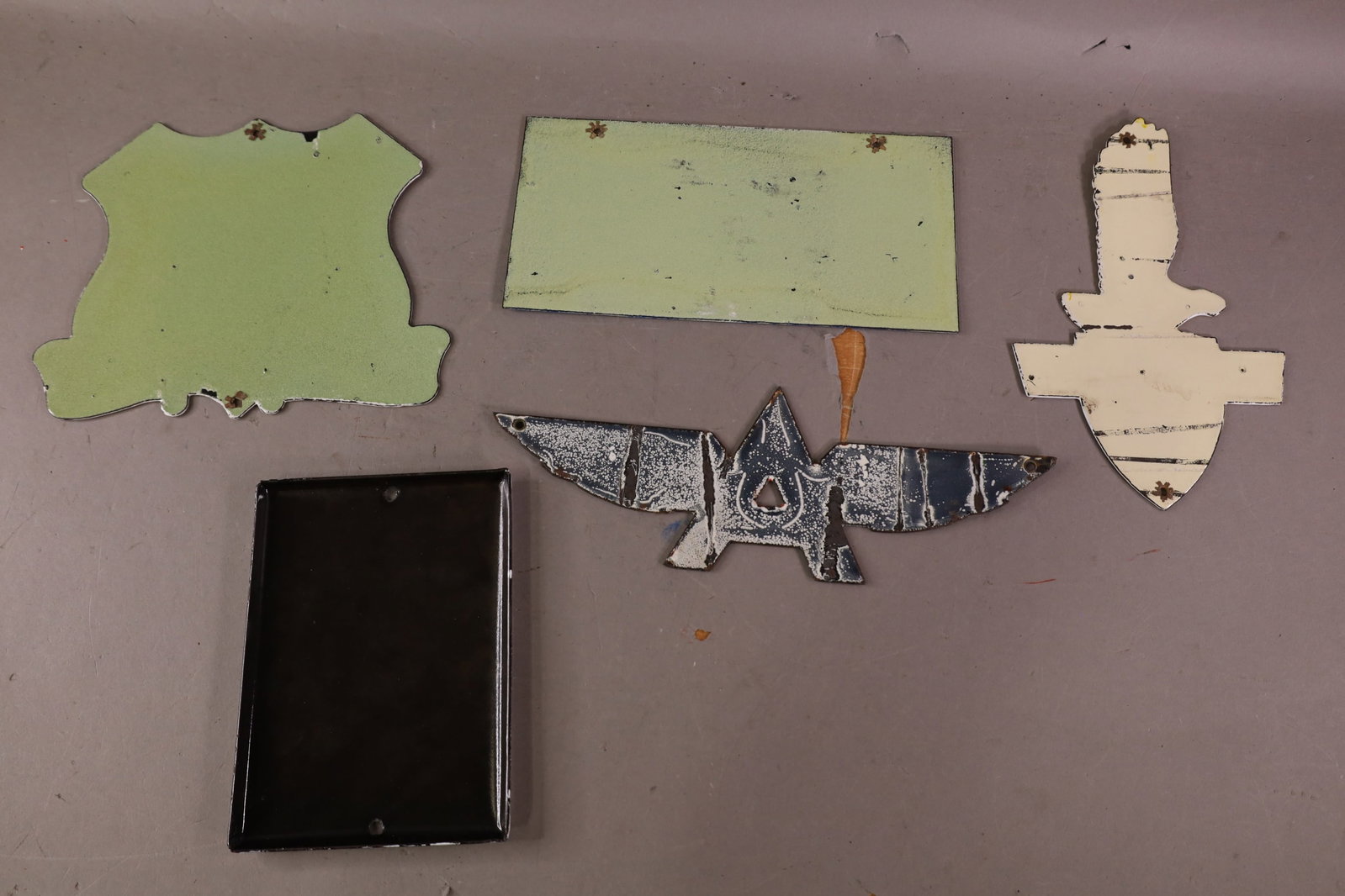 5 PORCELAIN SIGNS - 2