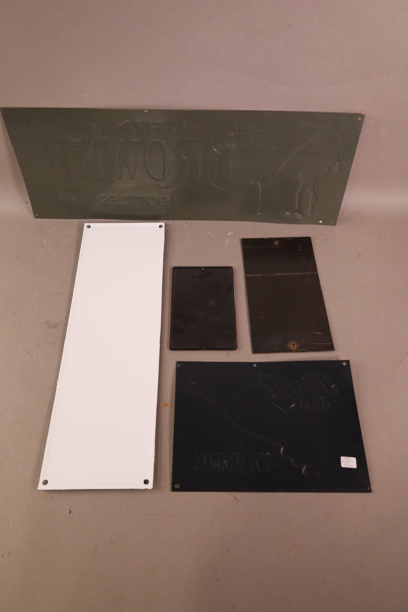5 REPRODUCTION SIGNS - 2