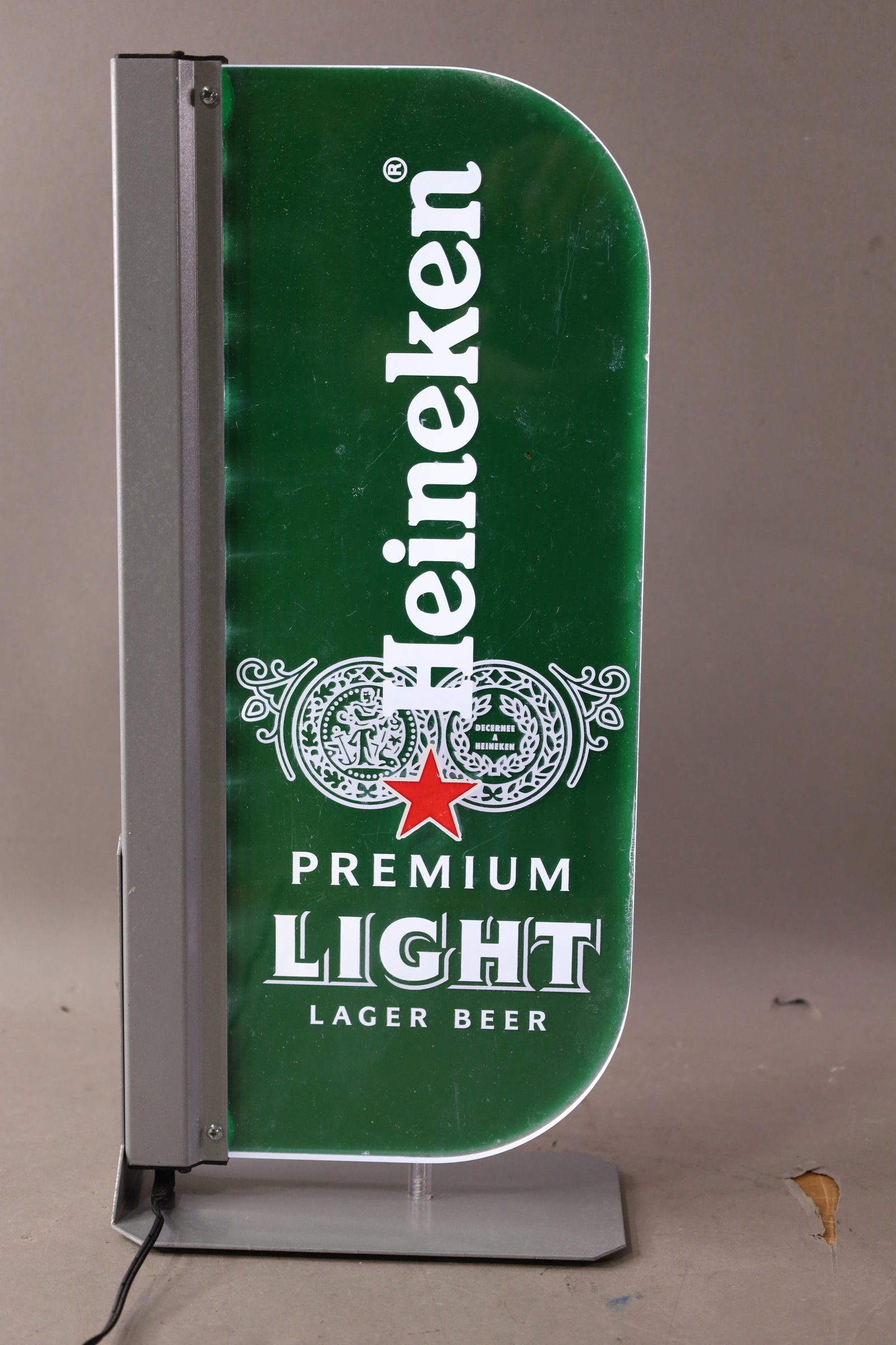 HEINEKEN BEER SIGN (1 of 2)