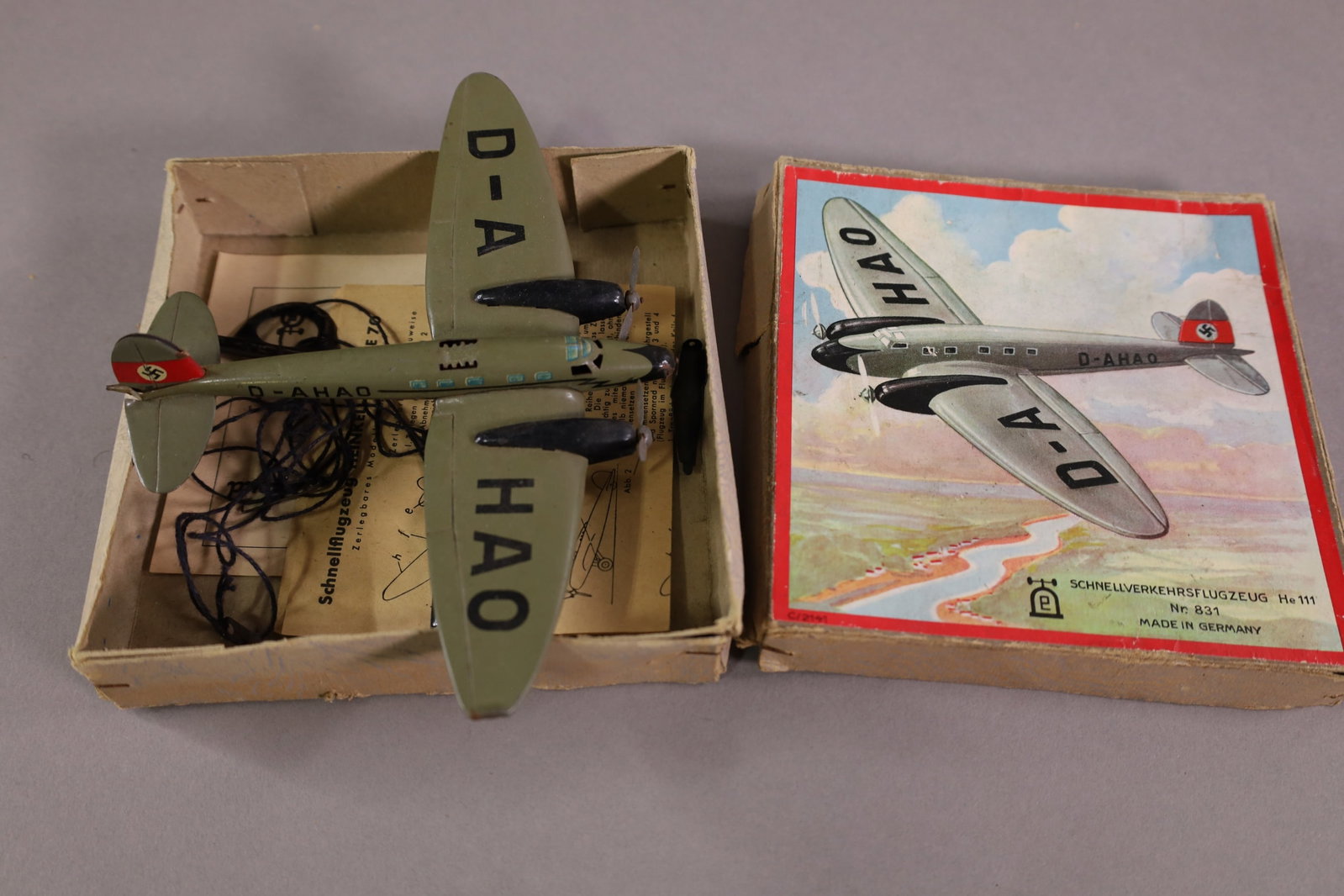 3 TIN LITHO AIRPLANES - 2