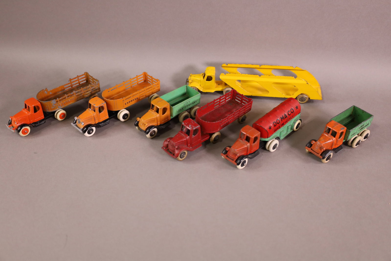 7 TOOTSIETOY TRUCKS (1 of 4)
