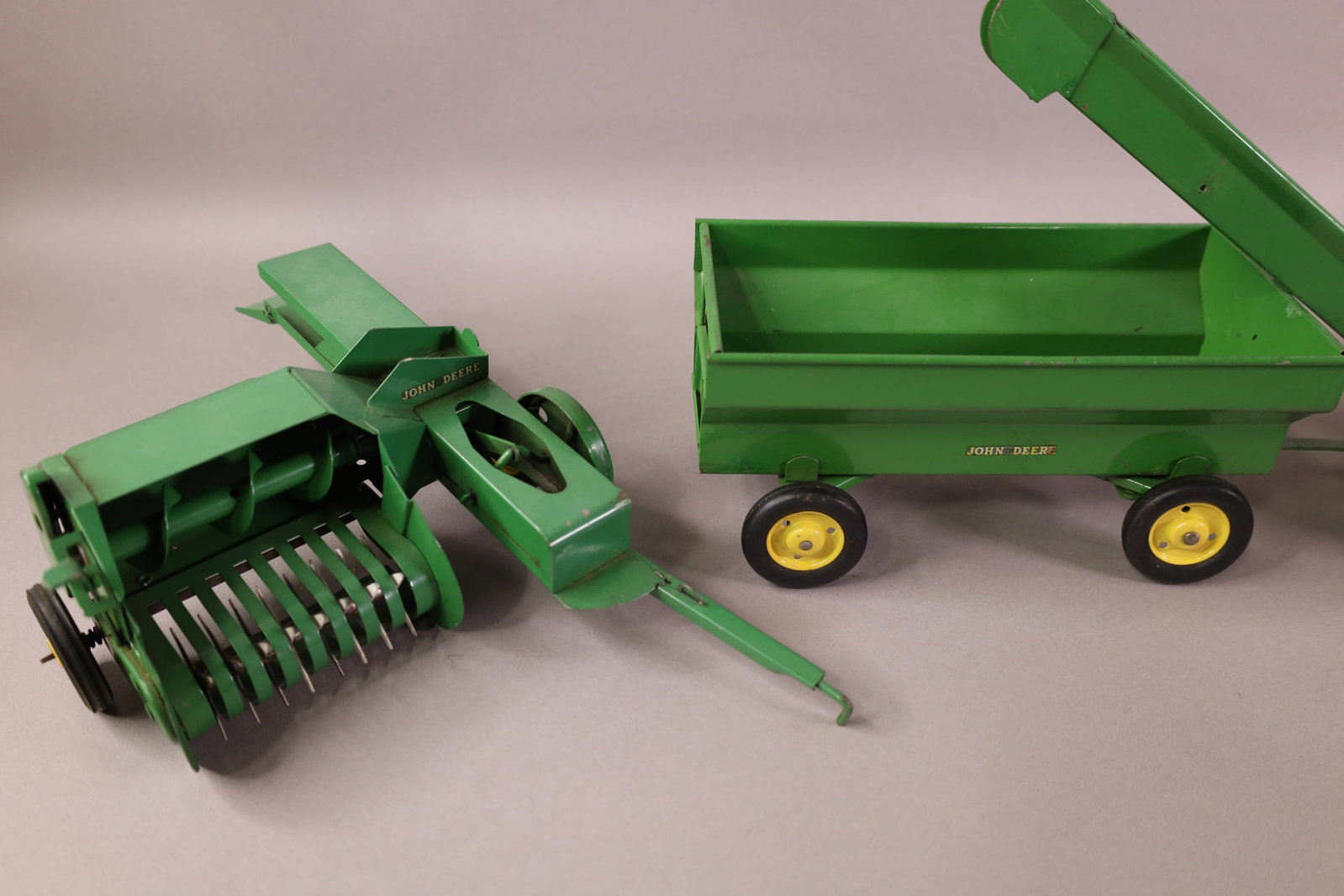 JOHN DEERE MODEL TRACTOR - 3