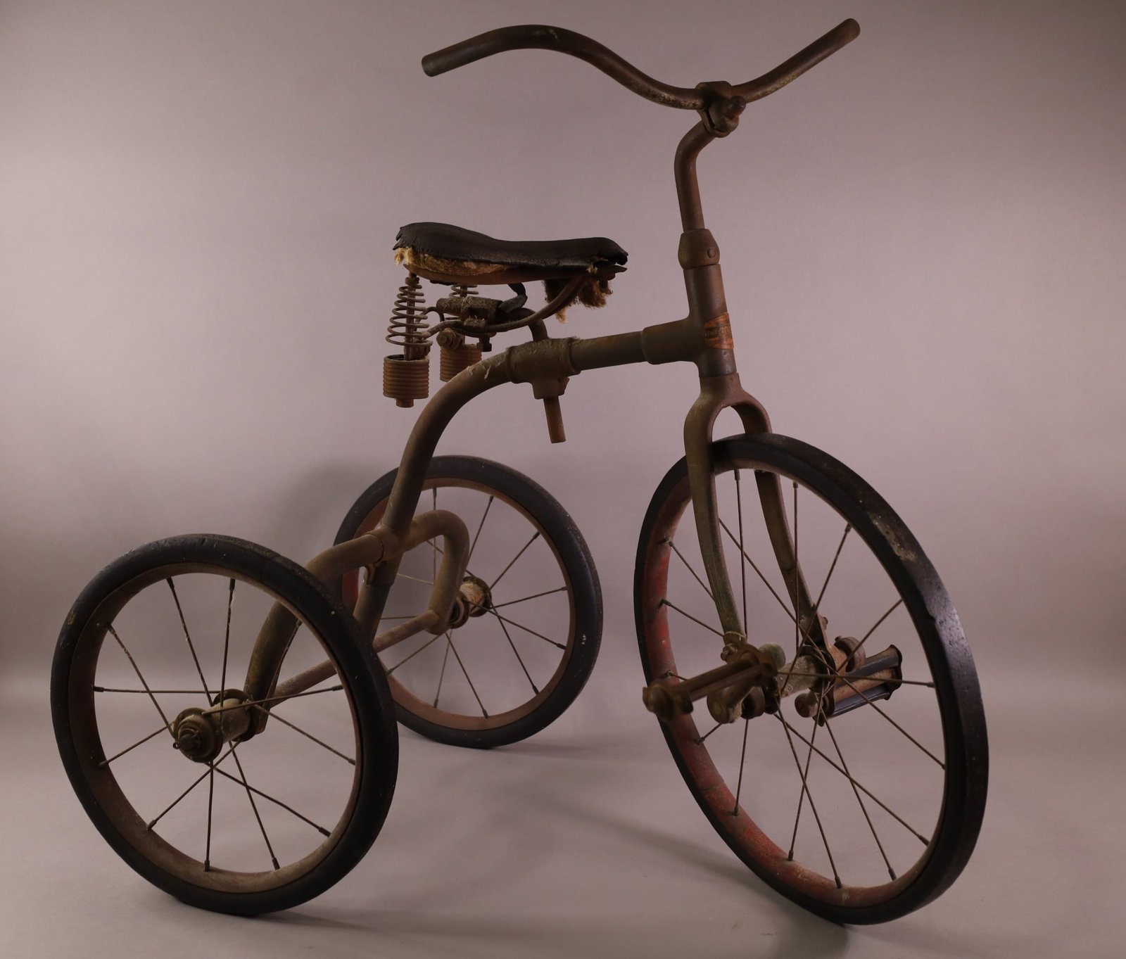 ANTIQUE TRICYCLE (1 of 3)