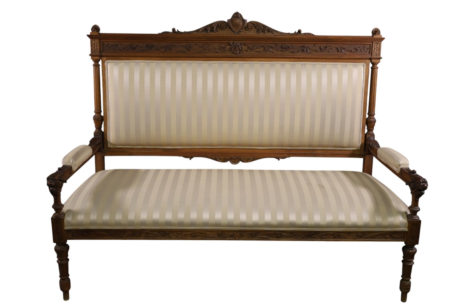 CARVED FRENCH HALL BENCH: HIGHLY CARVED FRENCH HALL BENCH, LION HEAD CARVINGS, MINOR WEAR TO FINISH. 63" W x 26" D x 50" H. THIS ITEM EXCEEDS SIZE, WEIGHT, AND OR FRAGILITY LIMITATIONS FOR IN HOUSE SHIPPING, MUST BE PICKED UP 