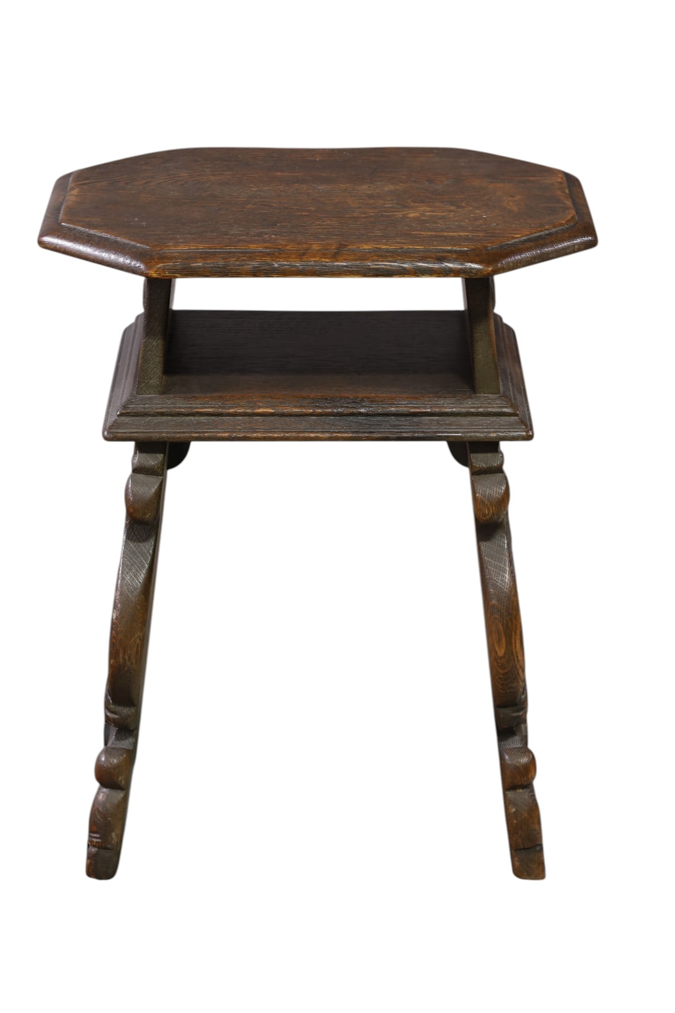FEUDAL OAK SIDE TABLE - 2