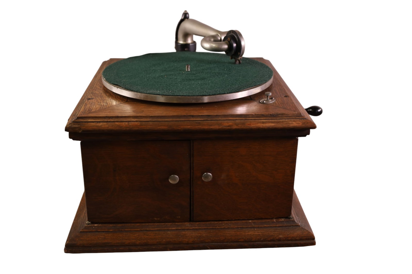 VICTOR VV-V1-A RECORD PLAYER: VICTOR RECORD PLAYER, VV-V1-A, ARM IS DISCONNECTED. 15" W x 9" H