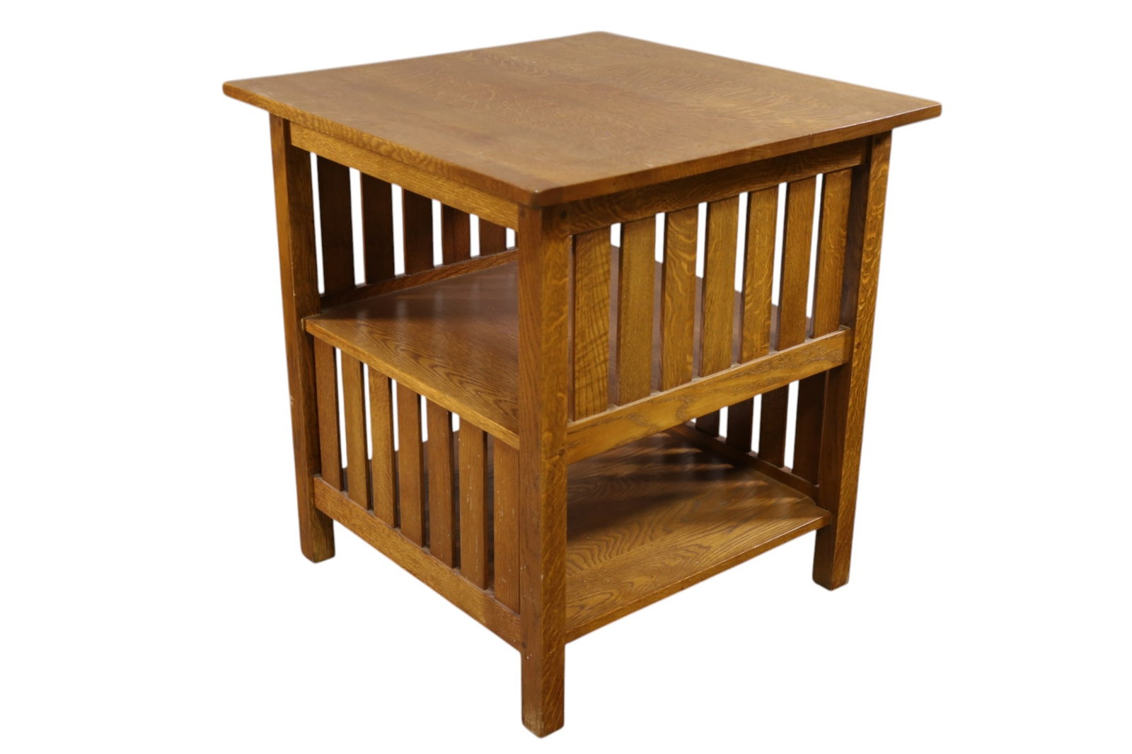 STICKLEY LAMP TABLE: CONTEMPORARY L.J.& G STICKLEY SLAT SIDE LAMP TABLE, No 89-516. 27" W x 27" x 29" H. THIS ITEM EXCEEDS SIZE, WEIGHT, AND OR FRAGILITY LIMITATIONS FOR IN HOUSE SHIPPING, MUST BE PICKED UP IN HOUSE OR