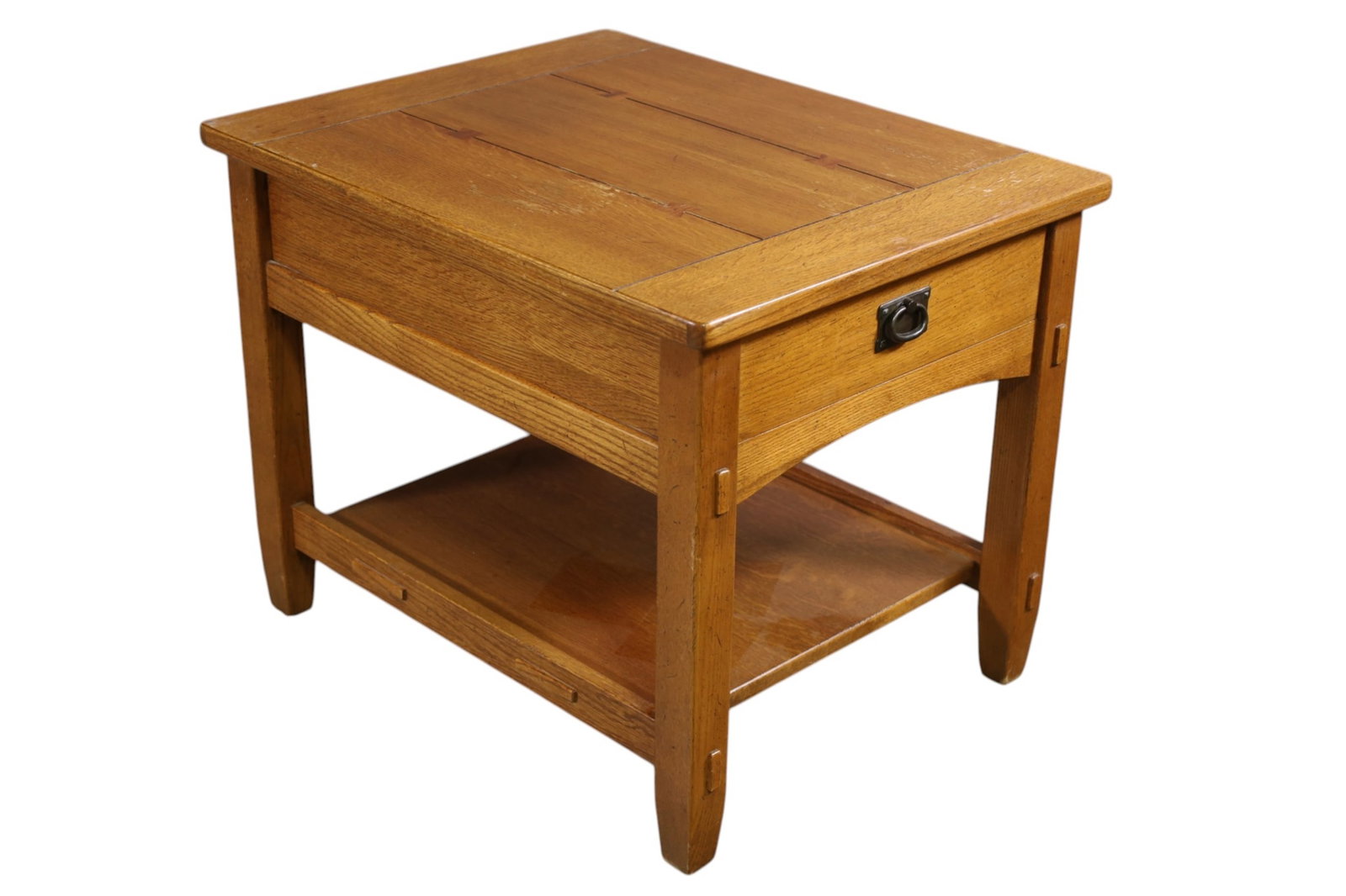 ARTS & CRAFTS STYLE LANE SIDE TABLE: LANE, ARTS & CRAFTS STYLE SIDE TABLE, SINGLE DRAWER. WEAR TO FINISH. 22" W x 28"D x 22" H. THIS ITEM EXCEEDS SIZE, WEIGHT, AND OR FRAGILITY LIMITATIONS FOR IN HOUSE SHIPPING, MUST BE PICKED UP IN
