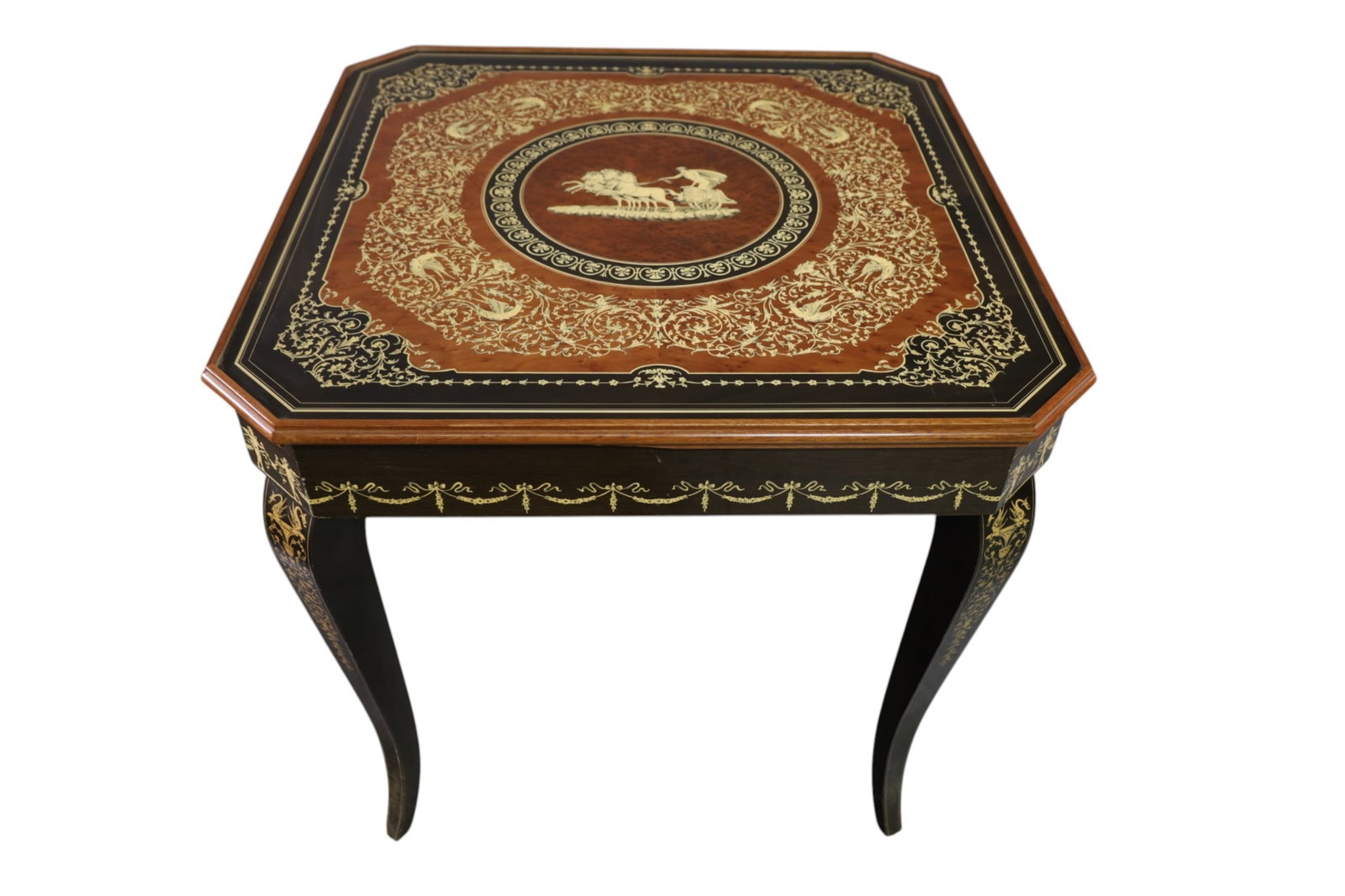 ITALIAN GAME TABLE: INLAID ITALIAN GAME TABLE, CHARIOT MOTIF TOP. BREAK IN TRIM. NO GAME PIECES. 30 1/2" x 30 1/2" x 29 1/2"
