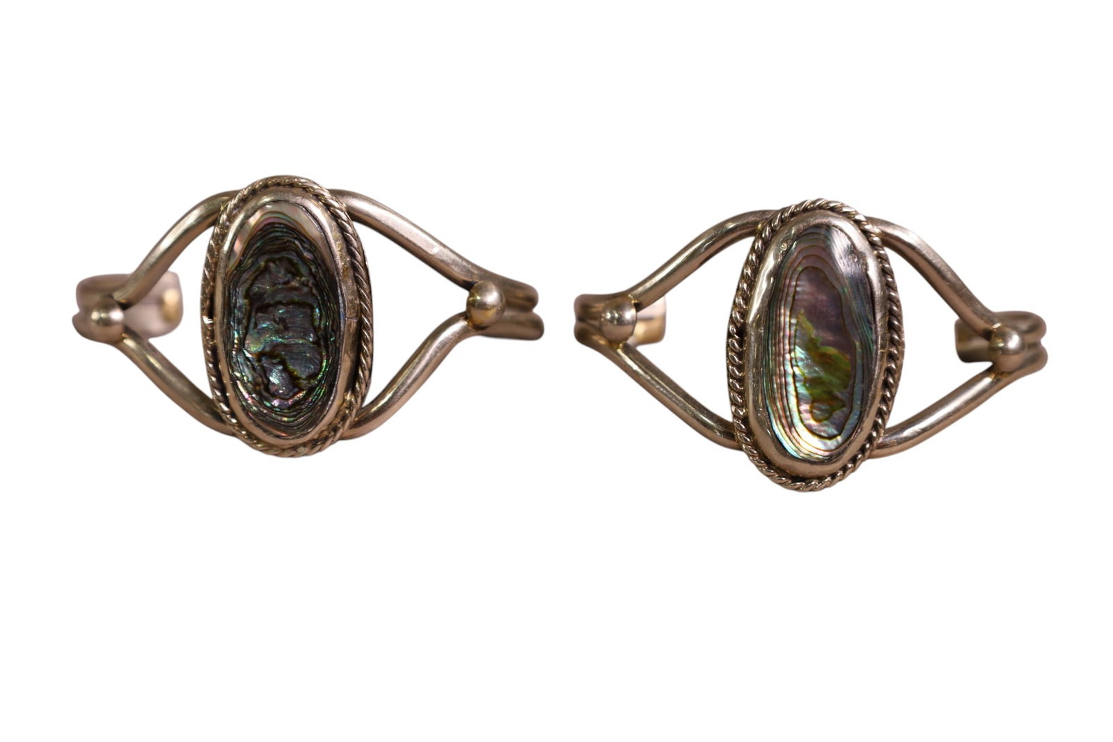 4 NAVAJO BRACELETS - 2