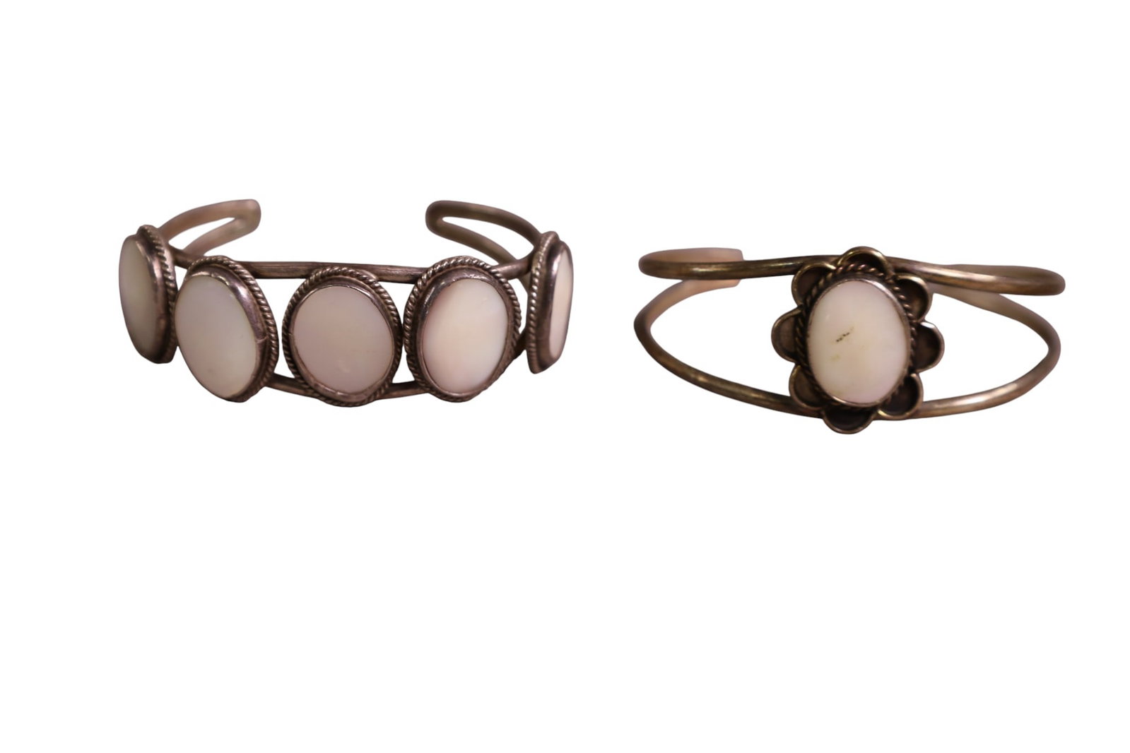 4 NAVAJO BRACELETS - 3