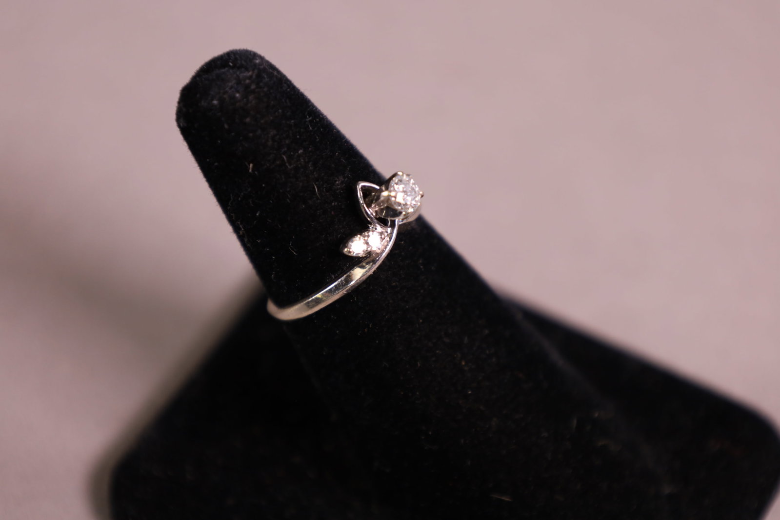 14K GOLD DIAMOND RING - 3