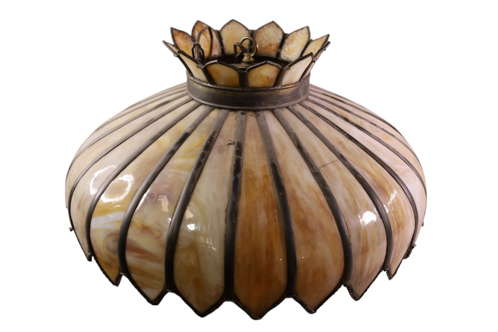 LARGE SLAG GLASS HANGING LAMP: LARGE SLAG GLASS HANGING LIGHT, SINGLE SOCKET, SOME CRACKS TO PANELS. 24" DIAM. 13" H. THIS ITEM EXCEEDS SIZE, WEIGHT, AND OR FRAGILITY LIMITATIONS FOR IN HOUSE SHIPPING, MUST BE PICKED UP IN HOUSE