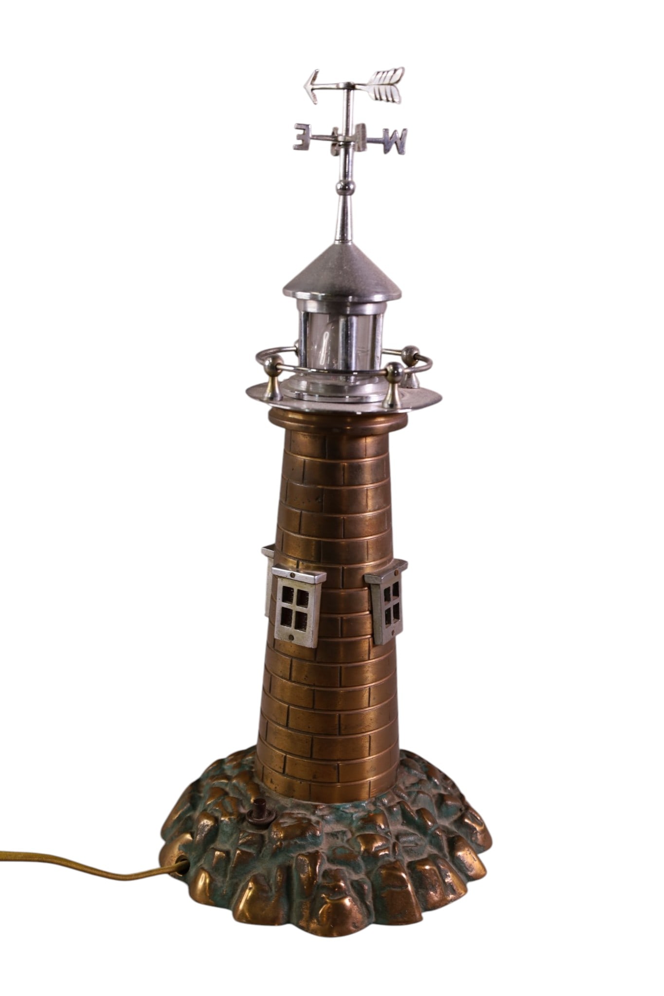 UNUSUAL LIGHTHOUSE LAMP - 3
