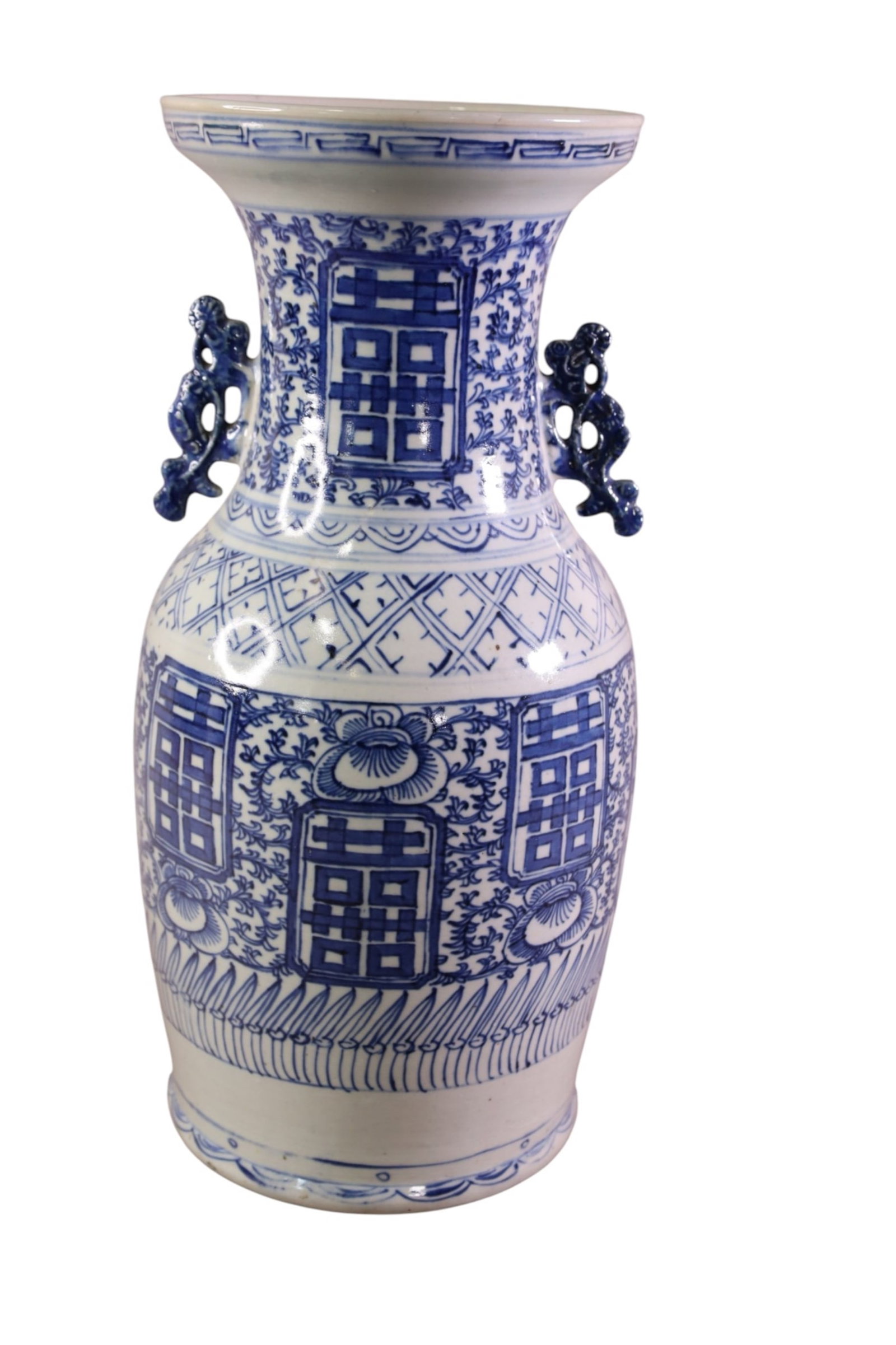 CHINESE PORCELAIN VASE: CHINESE BLUE AND WHTIE VASE WITH DRAGON MOTIF HANDLES. 17" H.