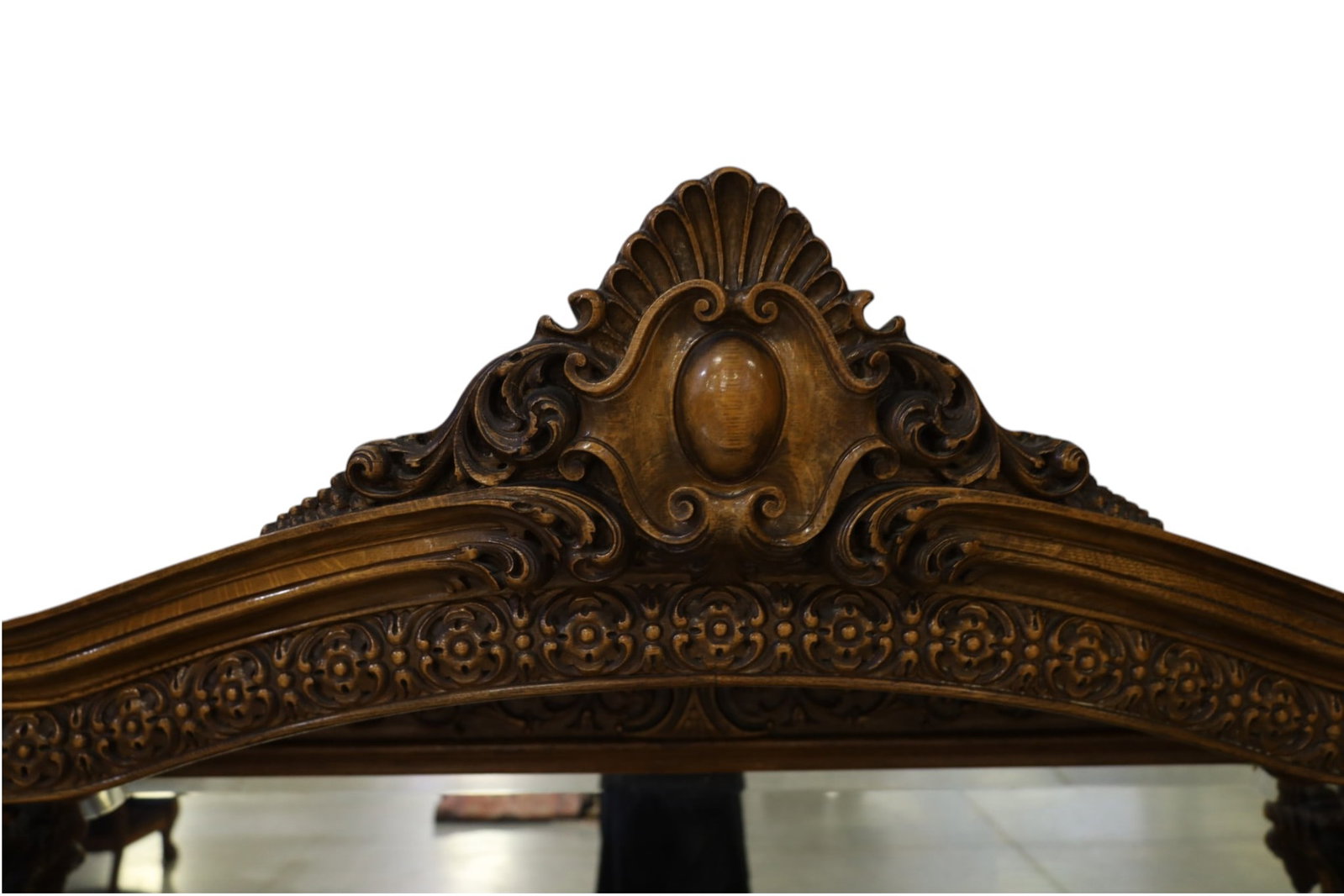 LARGE CARVED AMERICAN OAK BUFFET - 3