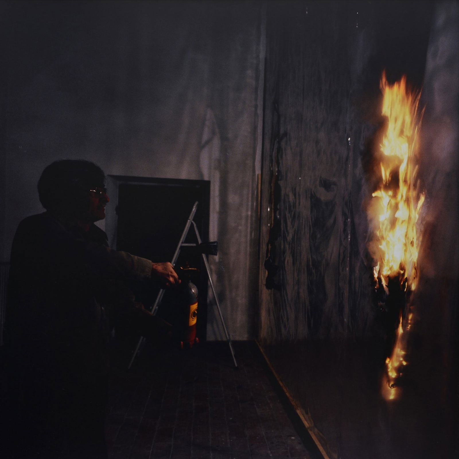 Aurelio Amendola (Pistoia, 1938) - Alberto Burri, 1976: Fotografia, cm. 100x100. Sul verso: firma, data e titolo.