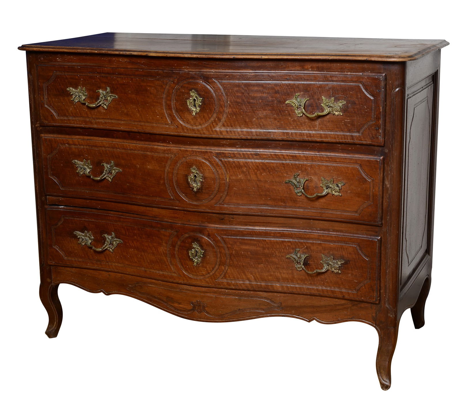 Cassettone: In noce, XVIII-XIX sec. cm. 100x129x59.