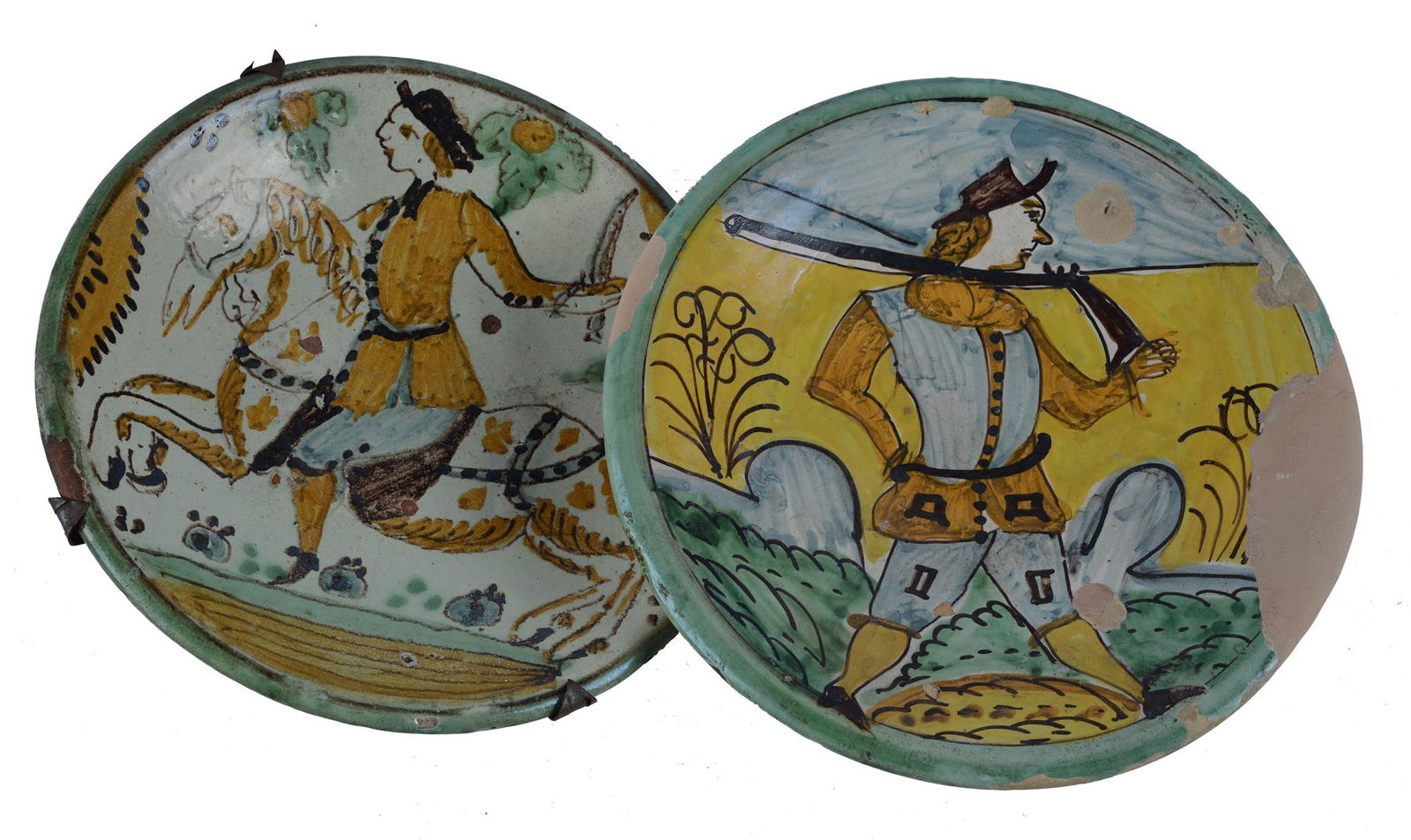 Coppia di piatti: Montelupo, XVIII sec. - XIX sec. cm. 21 e cm. 31 (diametro).