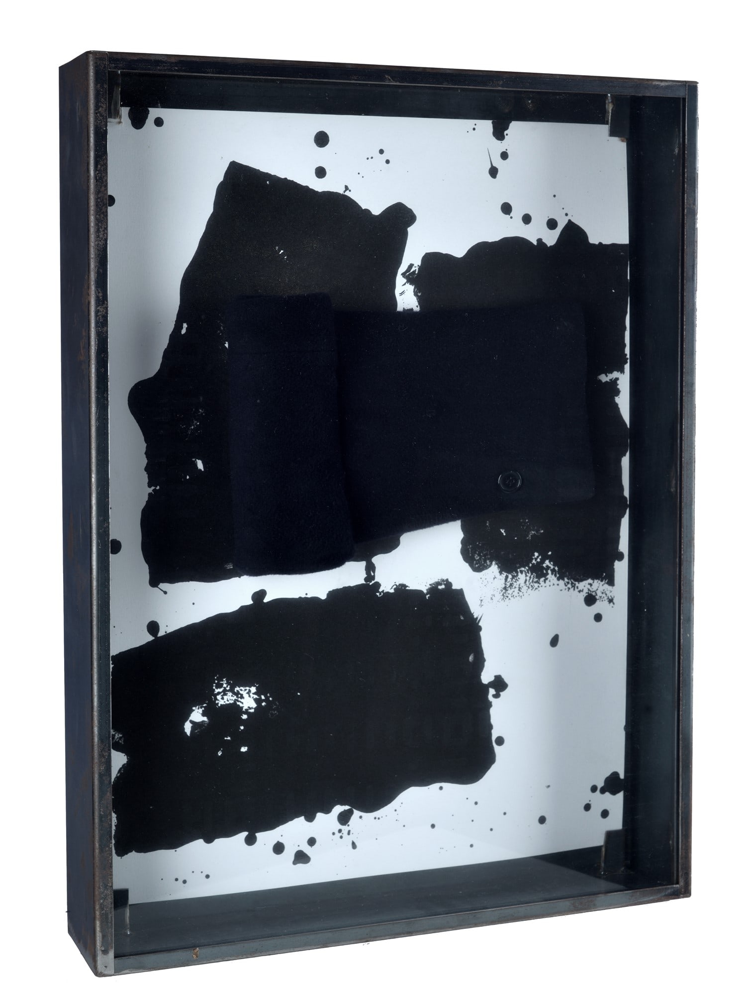 Jannis Kounellis (Grecia, 1936 - Roma, 2017) - Senza titolo, 2011: Lamiera in ferro, vetro, tessuto, inchiostro su carta, cm. 63x47x10; es. 13/25. Sul verso: firma e tiratura; etichetta Galleria Fumagalli, Milano.