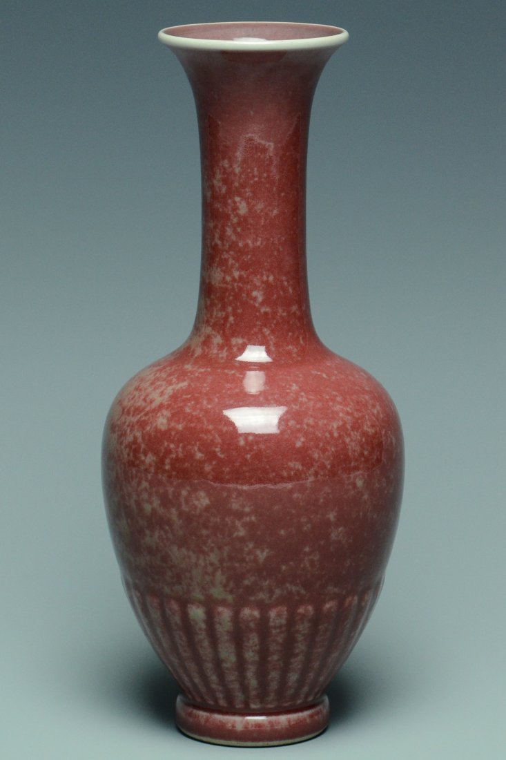 A RED GLAZED VASE KANGXI MARK (1 of 10)