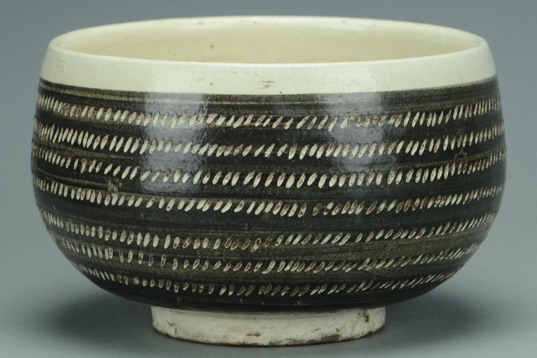 A PAINTED CIZHOU BOWL (1 of 16)