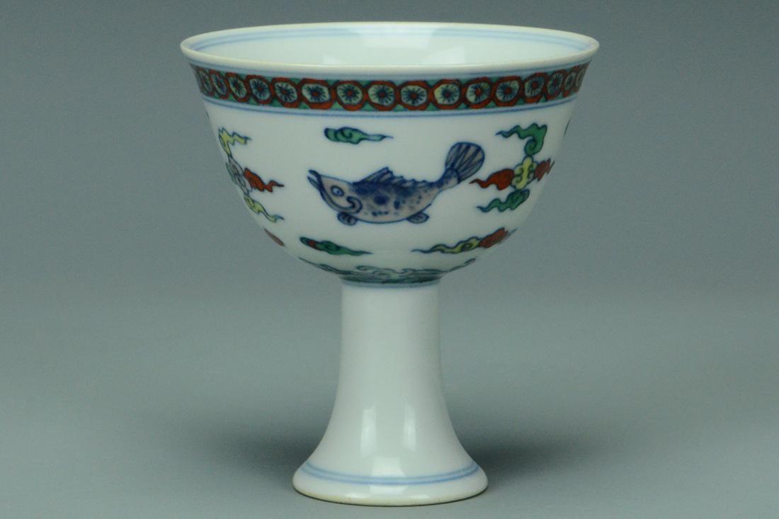 A DOUCAI STEM CUP YONGZHENG MARK (1 of 18)