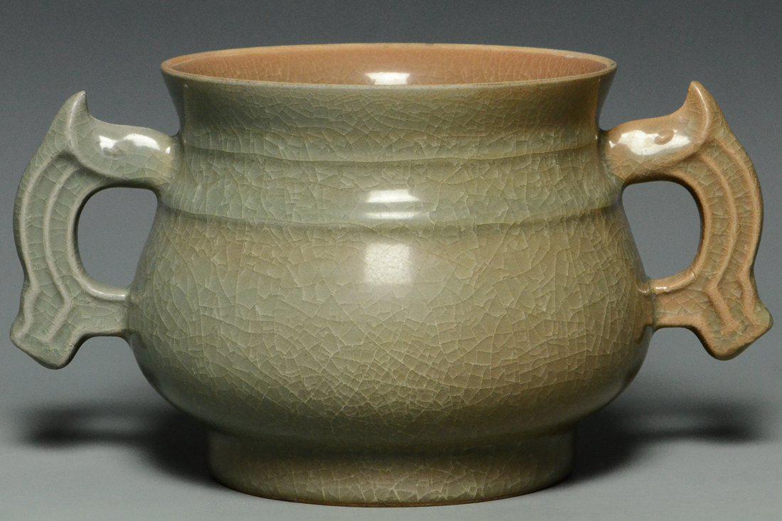 A SONG DYNASTY LONGQUAN CELADON INCENSE BURNER (1 of 10)