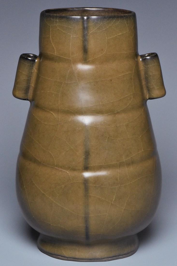 A GUAN HU-SHAPED VASE (1 of 10)