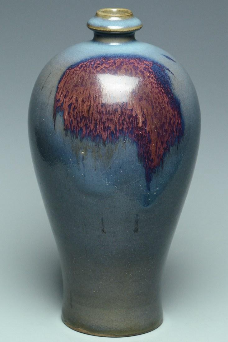 A SONG DYNASTY JUNYAO PURPLE SPLASHED VASE (1 of 17)
