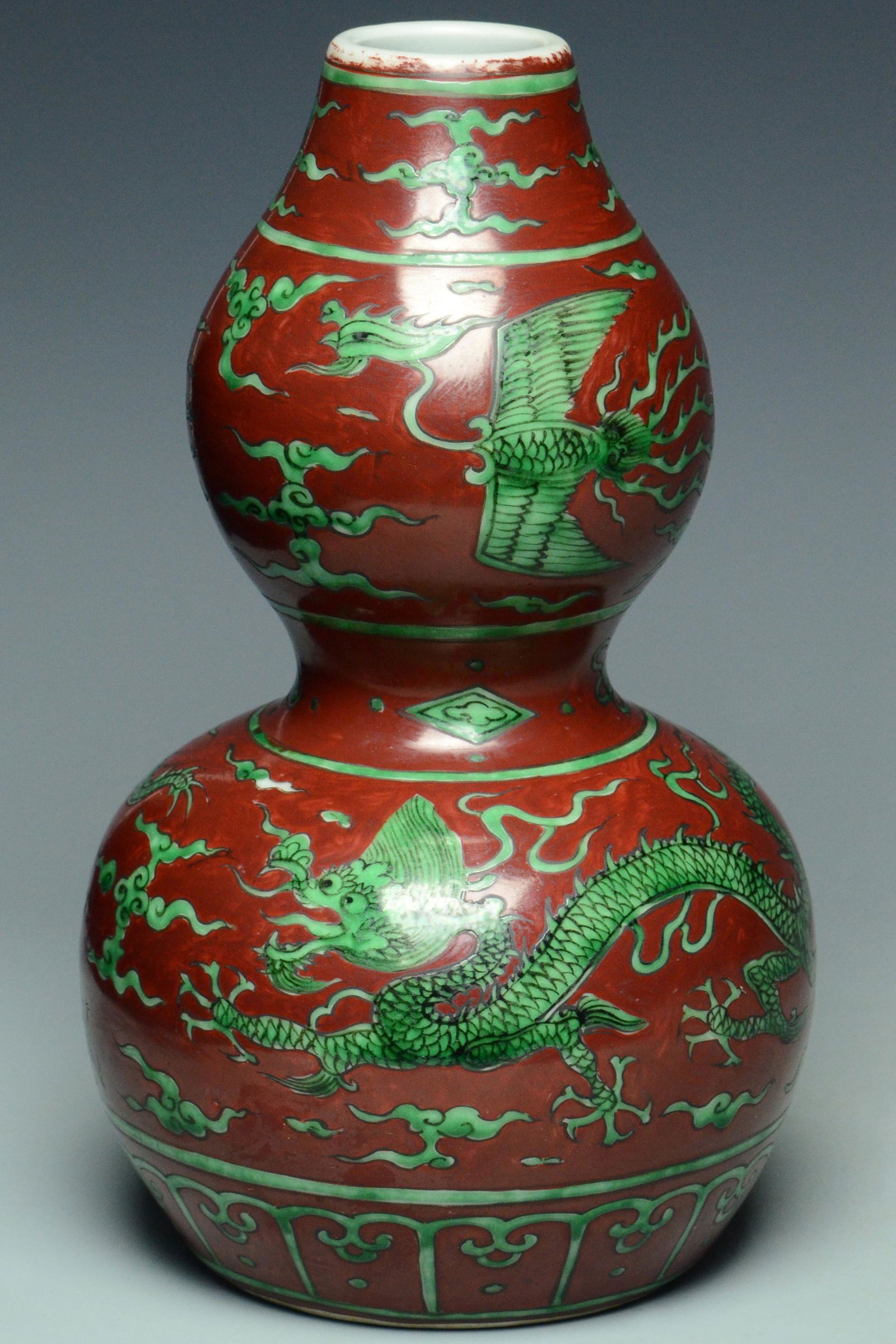 DRAGON DOUBLE GOURD VASE JIAJING MARK AND PERIOD (1 of 13)