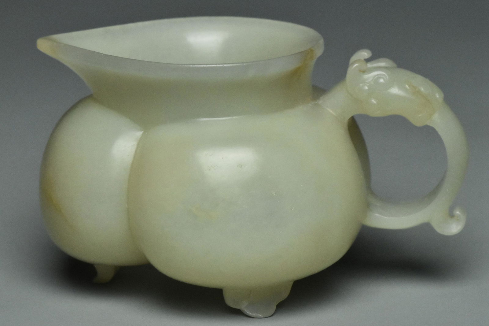A JADE ARCHAISTIC TRIPOD VESSEL 18TH C (1 of 13)