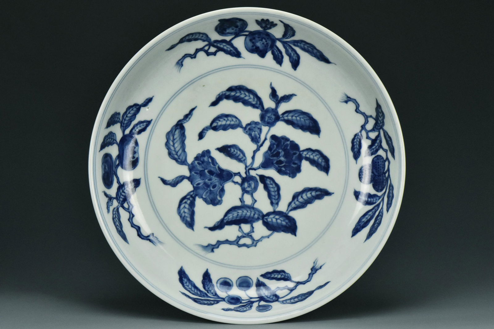 A LARGE SANDUO DISH CHENGHUA MARK AND PERIOD (1 of 14)