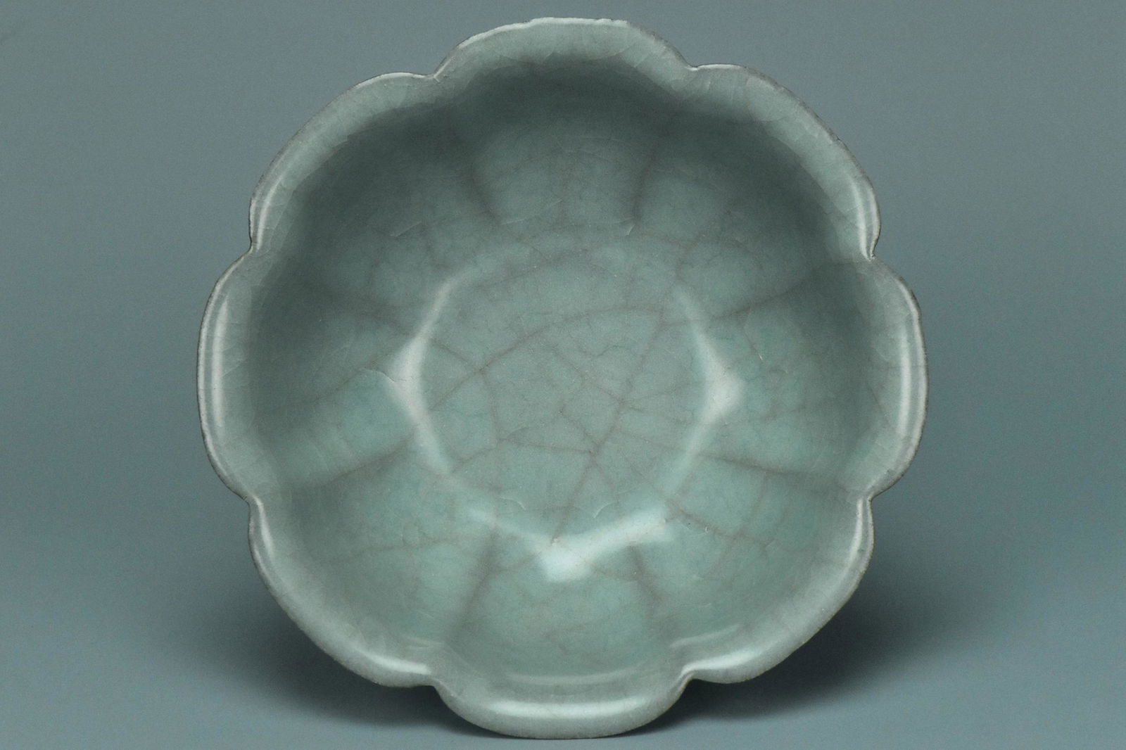 A SONG DYNASTY GUANYAO FOLIATE BOWL (1 of 17)