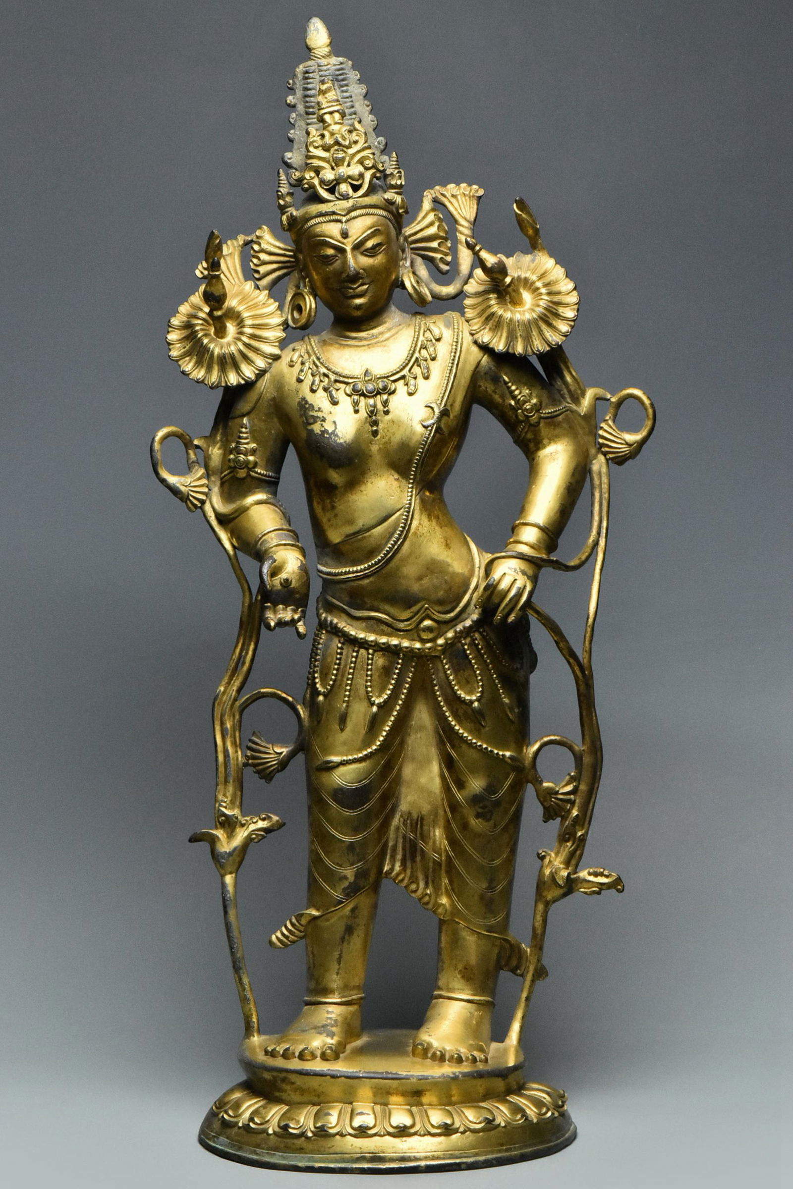 A LARGE GILT BRONZE AVALOKITESHVARA 13TH C (1 of 20)