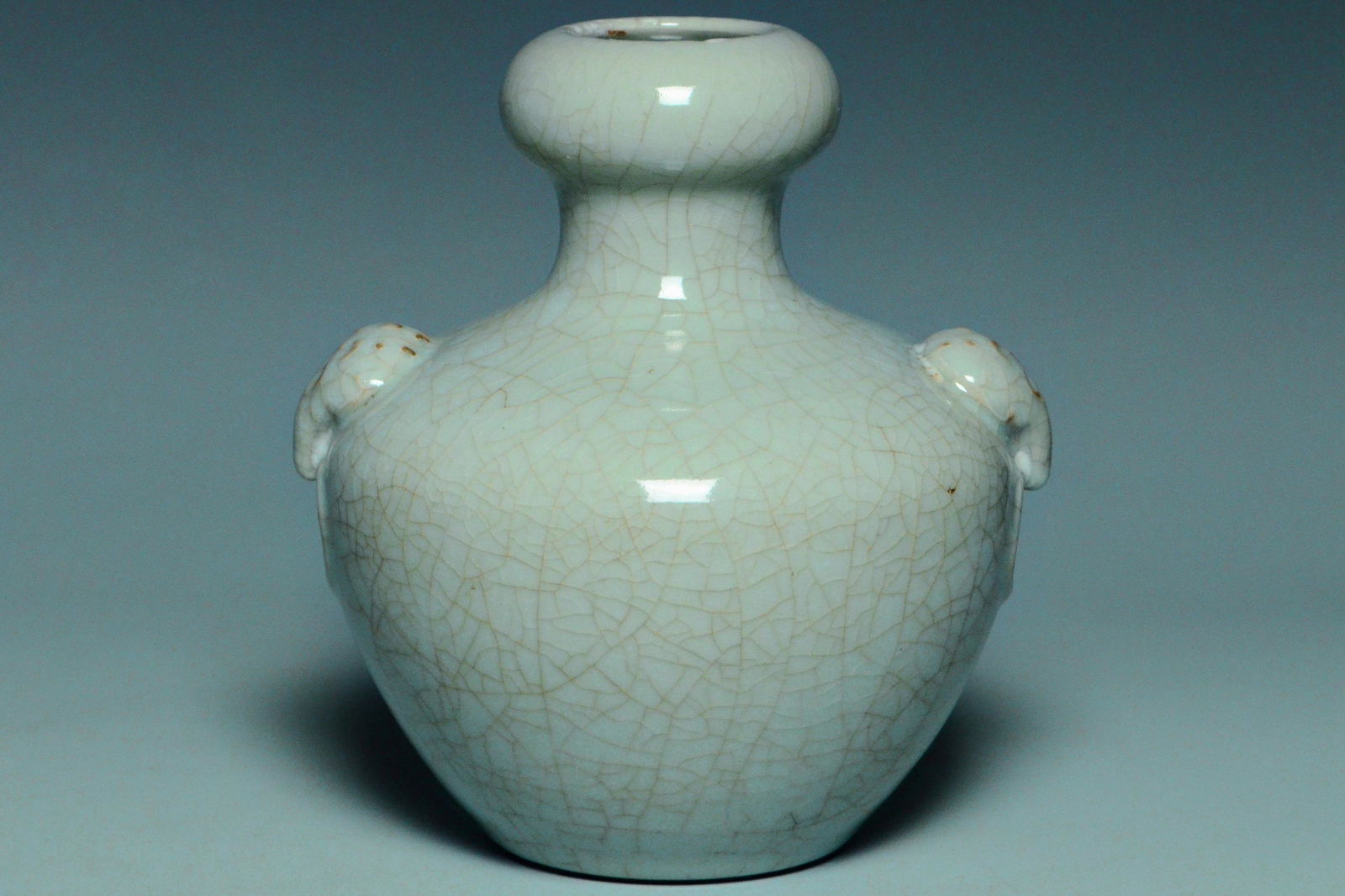 A CRACKLE-GLAZED VASE YONGZHENG MARK AND PERIOD (1 of 11)