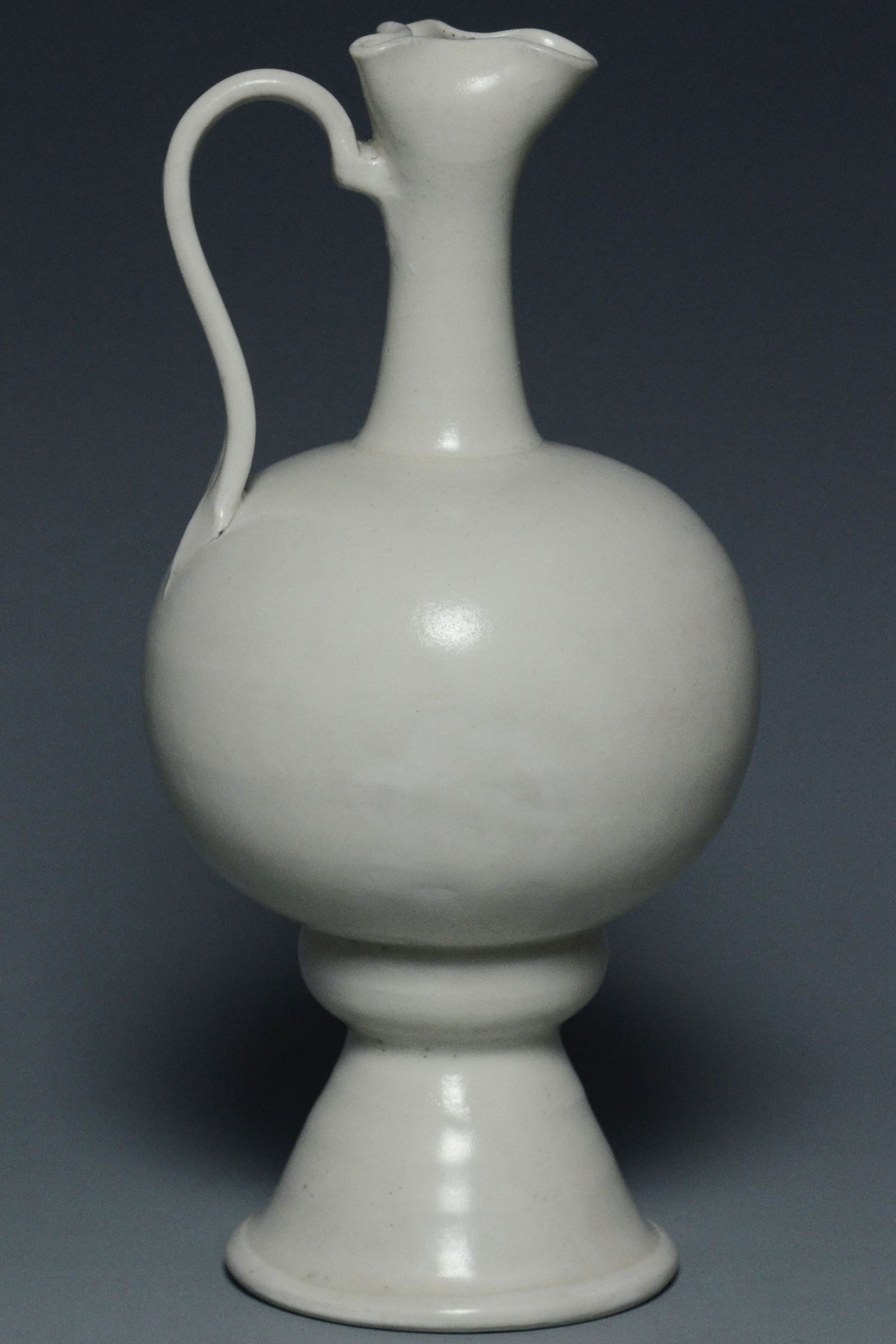 A WHITE GLAZED EWER (1 of 11)