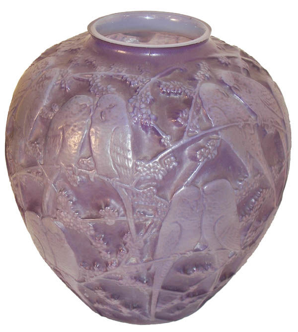 Phoenix glass w/blown out parrots and trees