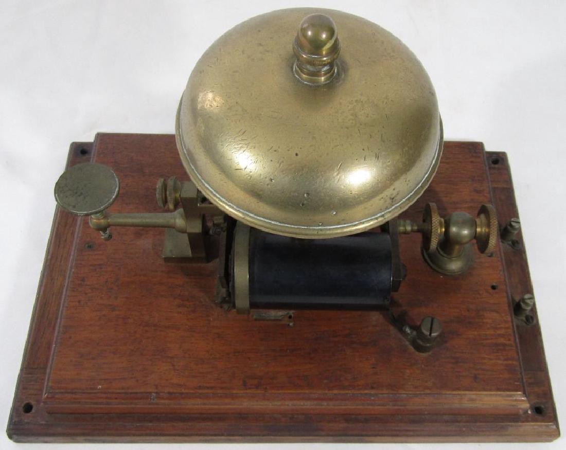 Gamewell Oak Base Umbrella Tapper: Gamewell Oak Base Umbrella Tapper in very nice condition.