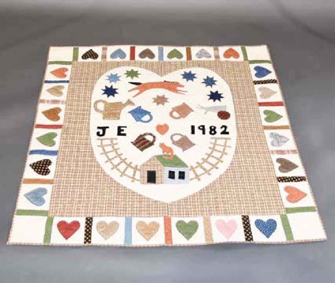 Small handstitched Amish quilt (1 of 3)