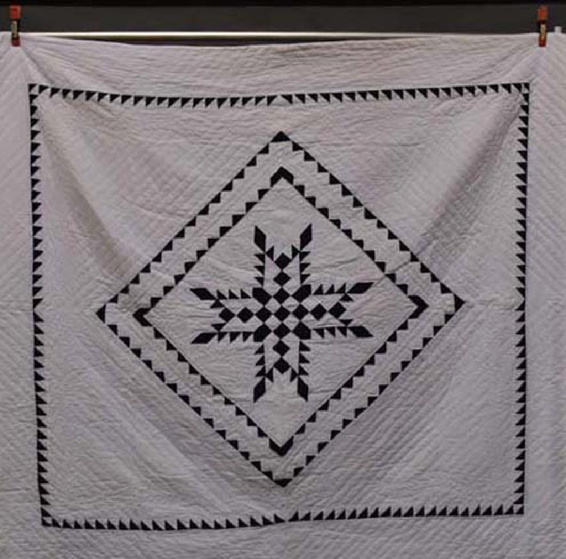Handstitched Amish quilt (1 of 4)
