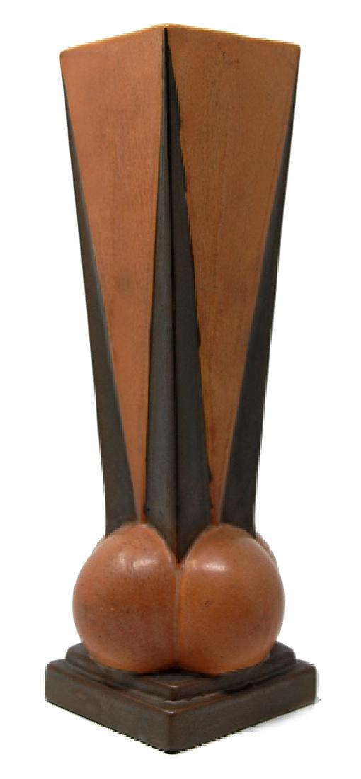 1924 Roseville Atomic Futura Vase: Roseville Atomic Futura Vase 393-12 1924. Packaging, Insurance, Handling And Shipping Are Done In House And Is 65.00 For This Item In The Continental U.S. Or You Are Welcome To Pick Up In Person Or Ma