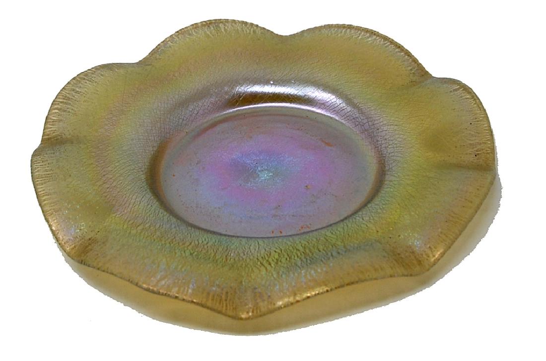 Lct Tiffany Ruffled Tray: Signed Lct Tiffany Ruffled Tray. Packaging, Insurance, Handling And Shipping Are Done In House And Is 45.00 For This Item In The Continental U.S. Or You Are Welcome To Pick Up In Person Or Make Your O