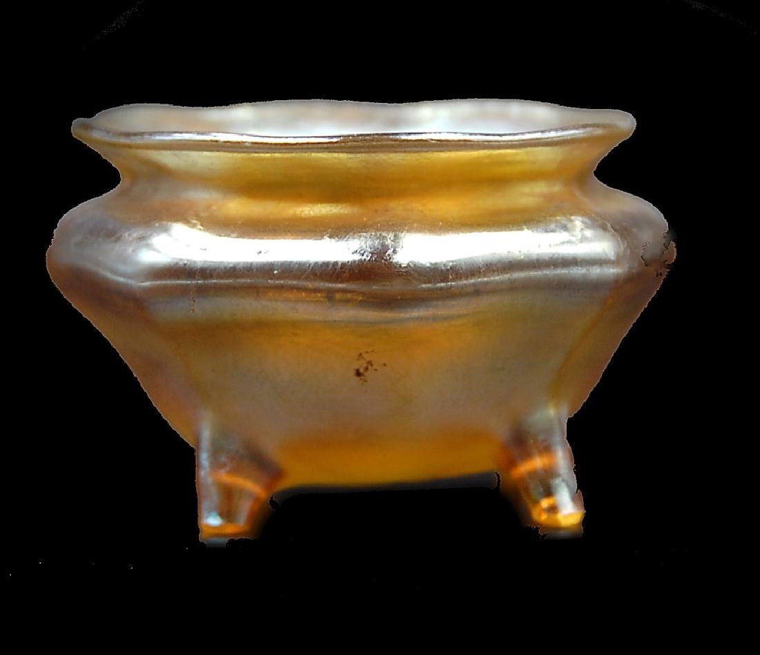 Tiffany Gold Favrile Footed Salt: Tiffany Footed Salt Gold Favrile. Packaging, Insurance, Handling And Shipping Are Done In House And Is 45.00 For This Item In The Continental U.S. Or You Are Welcome To Pick Up In Person Or Make Your 